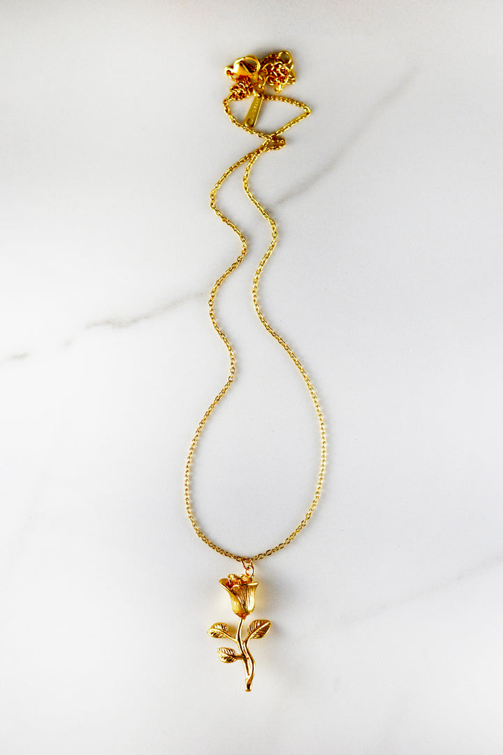 High quality gold plated layered necklace for women, fashion-forward costume jewelry with a tarnish resistant finish, ideal for layering and daily styling.