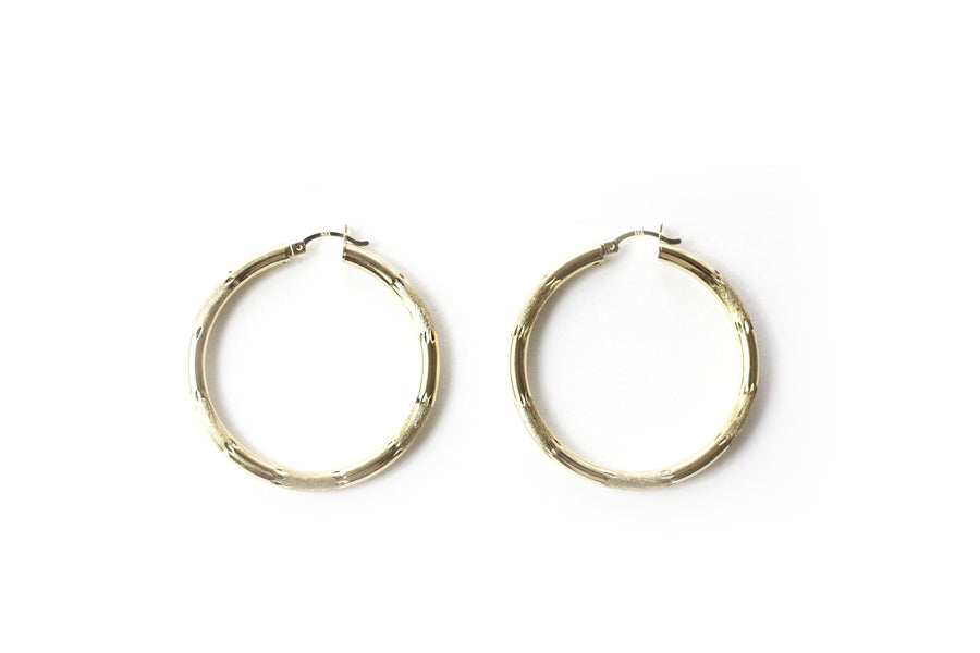 1929galoreow to make jewelry, how to clean jewelry, rings, dainty rings, gold rings, dainty jewelry, minimalist jewelry, gold jewelry, gold jewelry online, jewelry store, necklaces to wear everyday, necklace lengths, 14k gold chain, 14k jewelry, 14k gold, hoop earrings, hoop earrings with charm, earring jewelry, layered necklace, layered jewelry, layered necklace gold, sterling silver, 925 jewelry, vintage jewelry, one of a kind jewelry