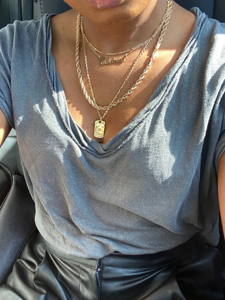 How to wear necklaces with a t-shirt!