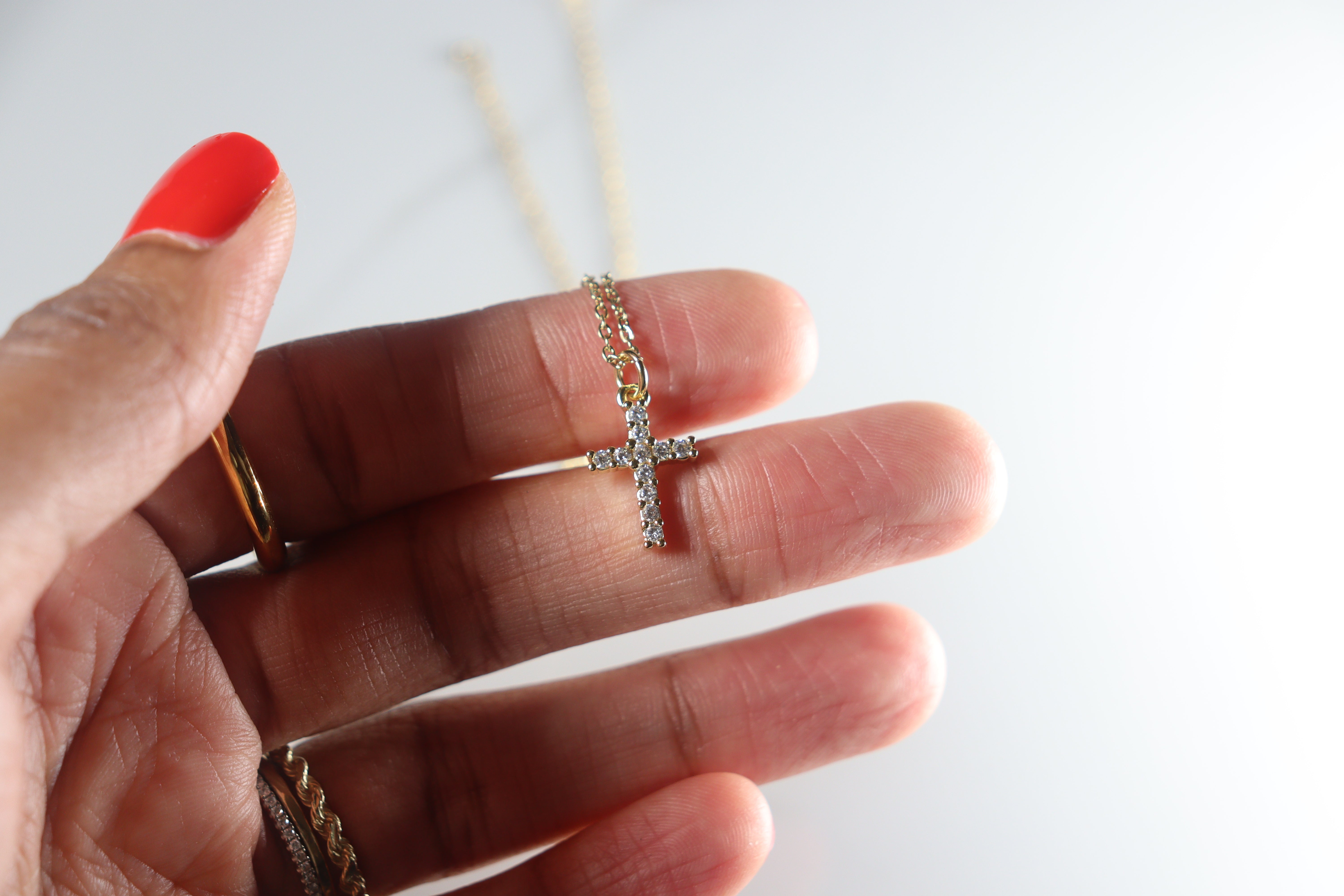 Gold cross necklace for women – 1929 Galore