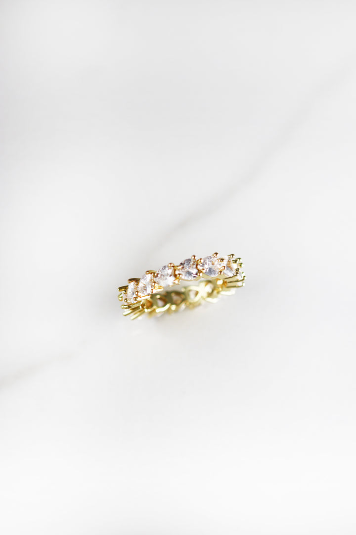 CoCo Ring (Heart Stones)